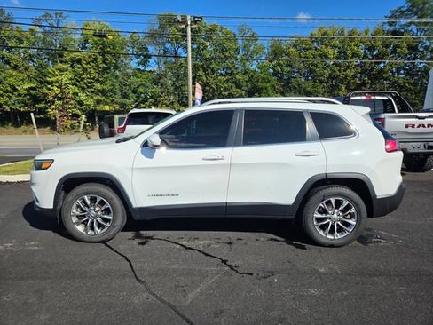 Used 2021 Jeep Cherokee Latitude Lux w/ Sun & Sound Group AWD/4WD image 11