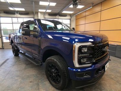 New 2026 Ford F250 Lariat w/ Black Appearance Package
