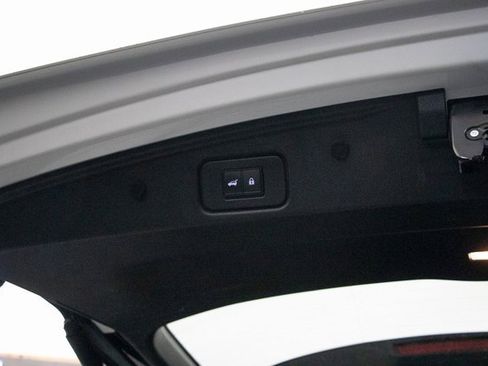 Used 2023 Nissan Pathfinder SL w/ SL Premium Package image 21