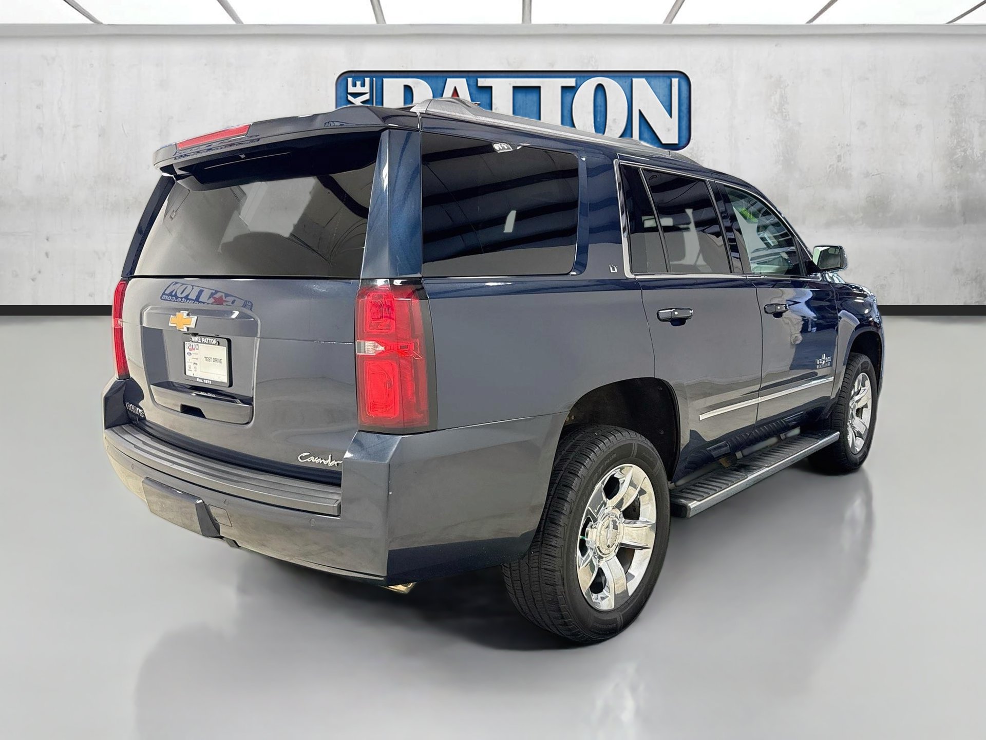 Used 2017 Chevrolet Tahoe LT w/ LT Signature Package RWD image 7