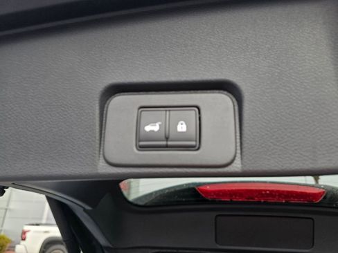 Used 2026 Nissan Rogue Platinum w/ Platinum Premium Package image 12