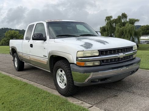 Used 2002 Chevrolet Silverado 1500 LS w/ Off-Road Pkg AWD/4WD image 7