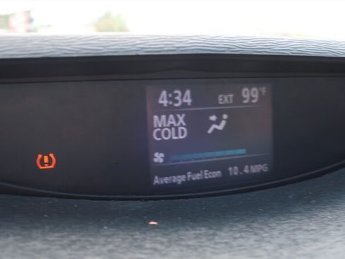 Used 2010 Toyota Venza FWD image 19