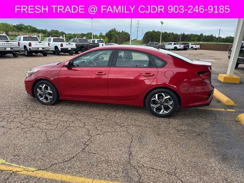 Used 2019 Kia Forte LXS FWD image 6