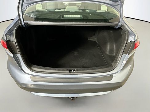 Used 2022 Toyota Corolla LE FWD image 28