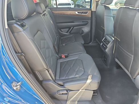 Used 2026 Volkswagen Atlas SE FWD image 19