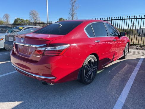 Used 2016 Honda Accord Sport image 3