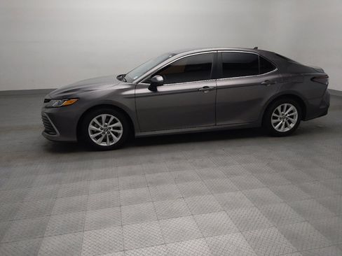 Used 2021 Toyota Camry LE FWD image 2