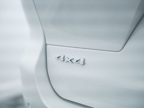 Used 2026 Jeep Grand Cherokee L Limited w/ Luxury Tech Group II AWD/4WD image 9