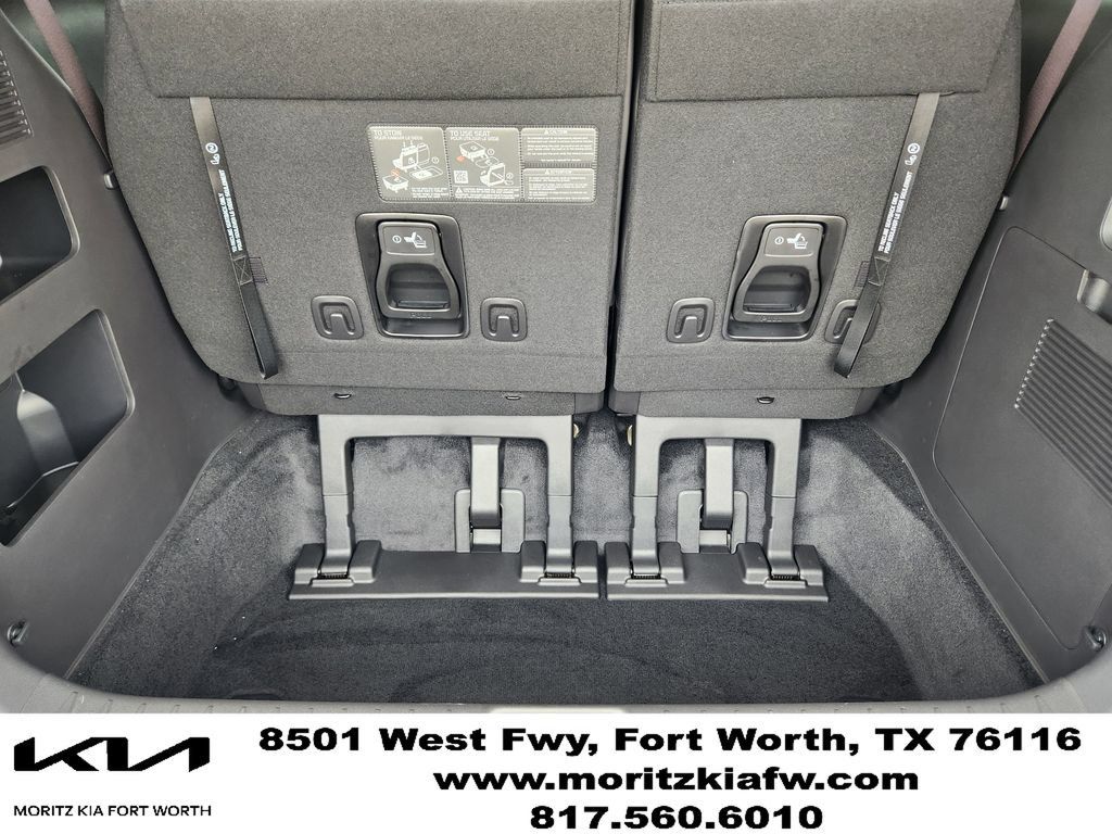 New 2026 Kia Carnival FWD image 21