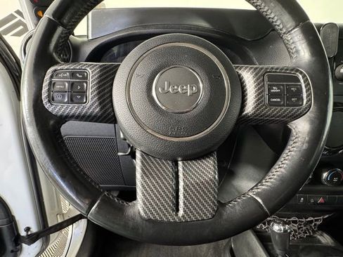 Used 2018 Jeep Wrangler Unlimited Sport AWD/4WD image 36