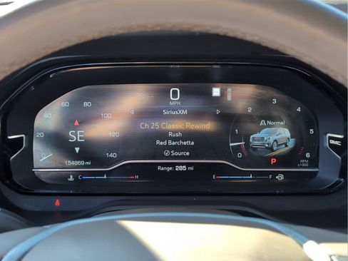 Used 2023 GMC Yukon XL Denali image 26