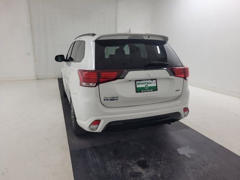 Used 2021 Mitsubishi Outlander LE AWD/4WD image 6