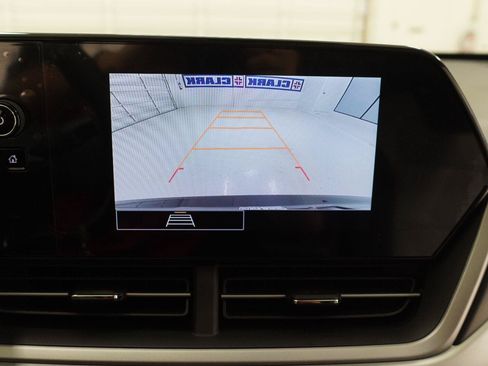 Used 2026 Chevrolet Trax LS w/ LS Convenience Package FWD image 17