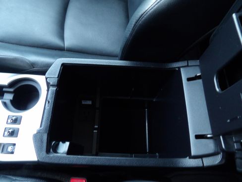 Used 2013 Toyota 4Runner SR5 image 22