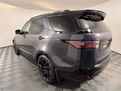 Certified 2025 Land Rover Discovery Dynamic SE AWD/4WD image 5