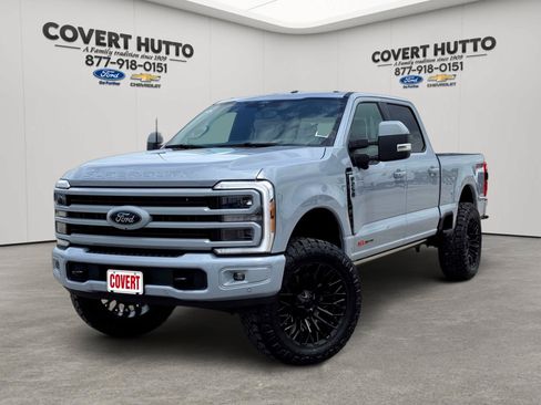 Used 2026 Ford F250 Platinum AWD/4WD image 1