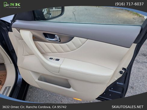 Used 2009 INFINITI FX35 AWD w/ Navigation Pkg image 30