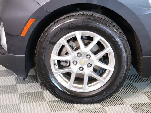 Used 2022 Chevrolet Equinox LT FWD image 16