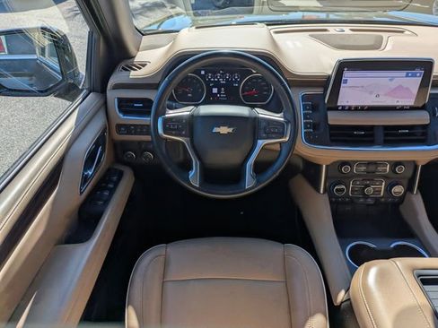 Used 2021 Chevrolet Suburban Premier RWD image 30