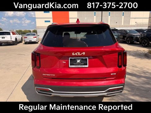 Used 2023 Kia Sorento EX FWD image 3