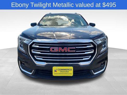 Used 2024 GMC Terrain SLT image 2