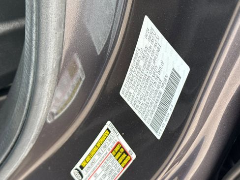 Certified 2024 Honda Odyssey EX-L image 18