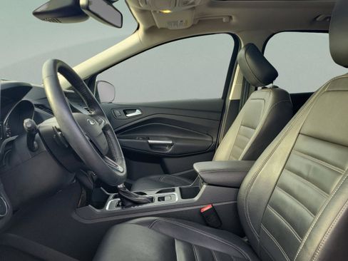 Used 2018 Ford Escape Titanium w/ Ford Safe & Smart Package image 24