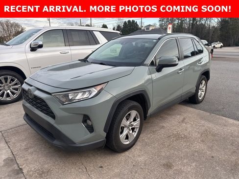 Certified 2019 Toyota RAV4 XLE w/ Convenience Package image 2