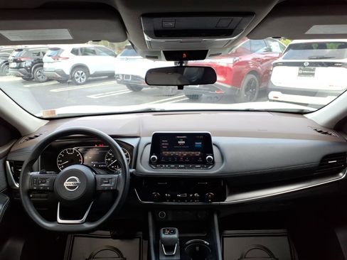 Certified 2021 Nissan Rogue SV image 23