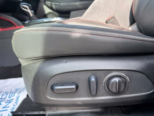 Used 2023 Chevrolet TrailBlazer RS w/ Convenience Package FWD image 11