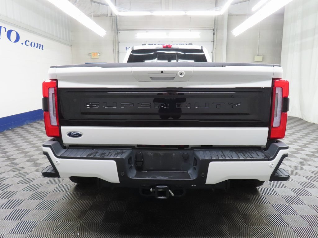 Used 2025 Ford F450 Platinum w/ FX4 Off-Road Package AWD/4WD image 35