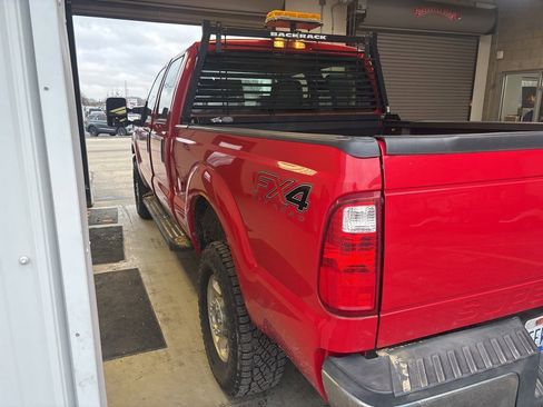 Used 2014 Ford F350 XL image 3