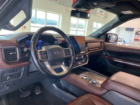 Certified 2022 Ford Expedition Limited image 10