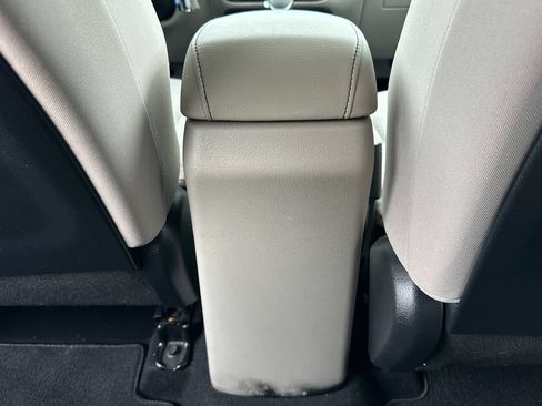 Used 2025 Kia Soul LX w/ LX Technology Package FWD image 22