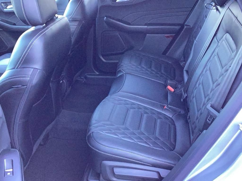 Used 2024 Ford Escape SE w/ PHEV Premium Package FWD image 19