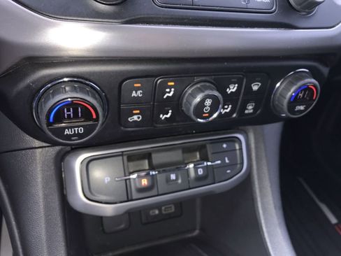 Used 2023 GMC Acadia AT4 w/ GMC Pro Grade Package AWD/4WD image 18