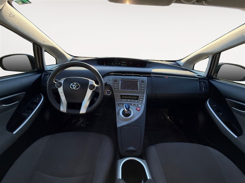 Used 2015 Toyota Prius Two FWD image 22