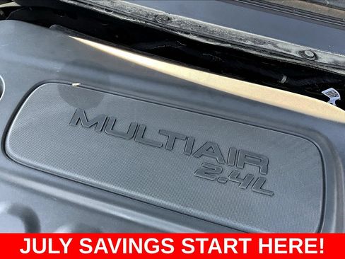 Used 2021 Jeep Cherokee Latitude Plus AWD/4WD image 39
