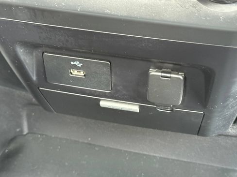 Used 2018 Ford F150 XL w/ Equipment Group 101A Mid RWD image 19