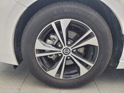 Used 2023 Nissan Sentra SV FWD image 31