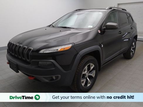 Used 2015 Jeep Cherokee Trailhawk w/ Cold Weather Group AWD/4WD image 1