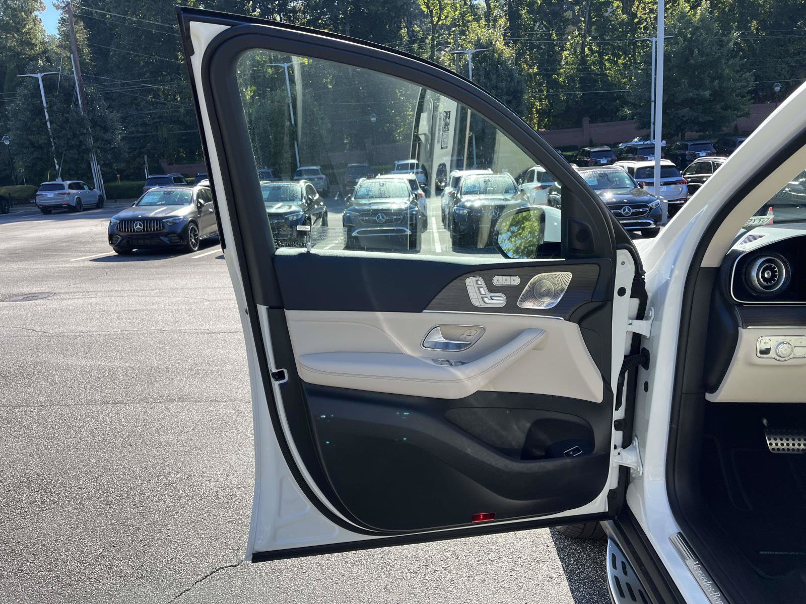 New 2027 Mercedes-Benz GLS 450 4MATIC image 18