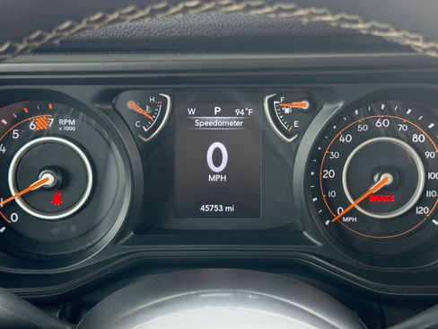 Used 2025 Jeep Wrangler Unlimited Sport AWD/4WD image 40