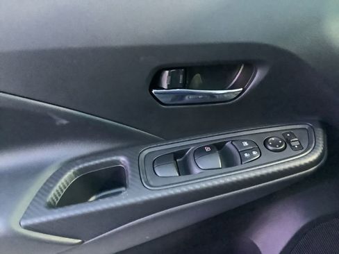 Used 2025 Nissan Versa SV w/ Trunk Package image 23