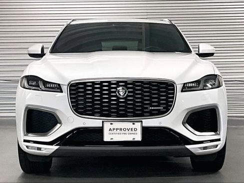 Certified 2024 Jaguar F-PACE R-Dynamic S image 2