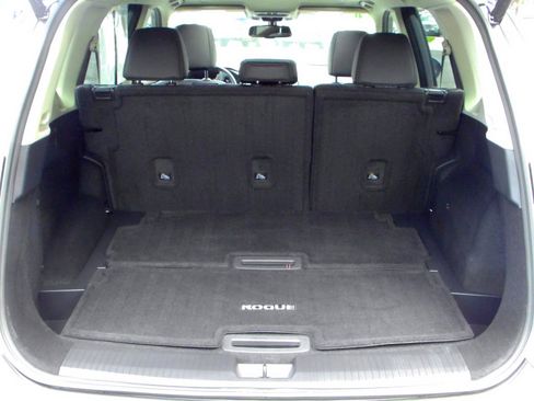 Used 2023 Nissan Rogue SL FWD image 29