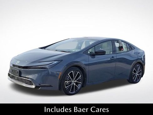 Used 2024 Toyota Prius XLE image 3