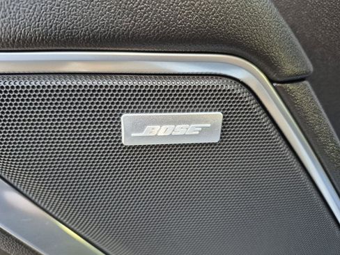 Used 2022 Chevrolet Silverado 1500 LT Trail Boss w/ Convenience Package II image 13