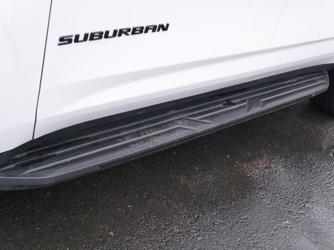 Certified 2023 Chevrolet Suburban RST w/ Luxury Package image 15